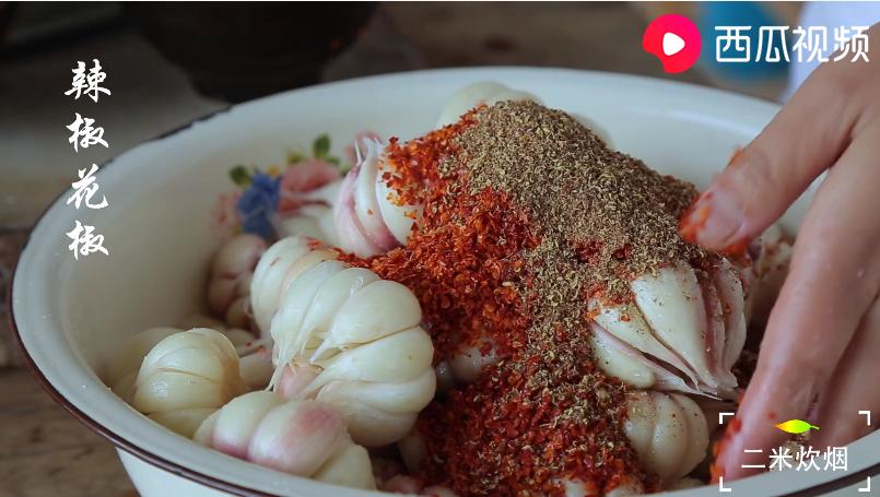 喝大蒜水治百病伪科学视频真相揭秘：科学解析大蒜真实功效与健康风险